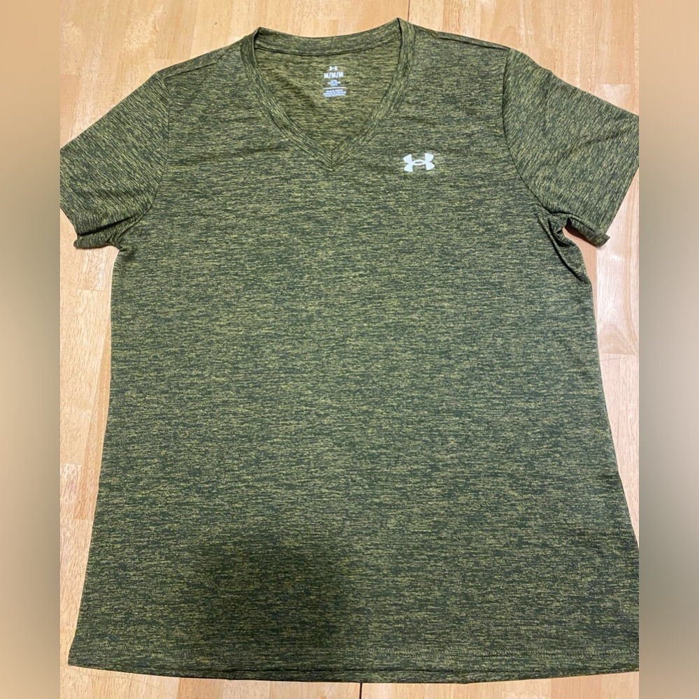 Women’s Under Armour T-shirt